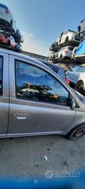 TOYOTA YARIS 2003 - PORTA ANTERIORE DESTRO