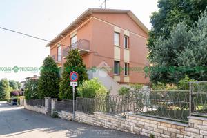 4 LOCALI A VALSAMOGGIA