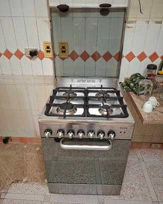 Piano cottura/forno a gas con 4 fuochi