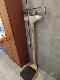 bilancia pesapersone vintage Salus Milano 