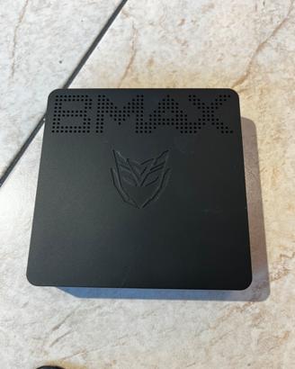 Mini pc mai  usato con windows 11  8+128 GB