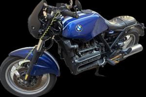 Moto BMW k1100LT custom Brat Style