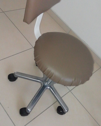 Sgabello seduta regolabile