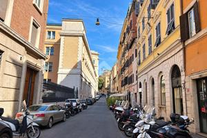 3 LOCALI A ROMA