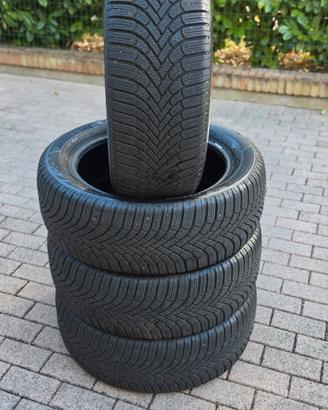 GOMME INVERNALI BRIDGESTONE 235/55 r19 