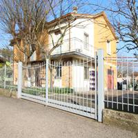 VILLA SINGOLA A LUNGAVILLA