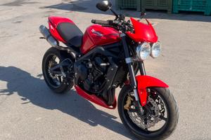 Street Triple 2010 Tornado Red