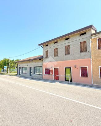 6 LOCALI A CURTAROLO