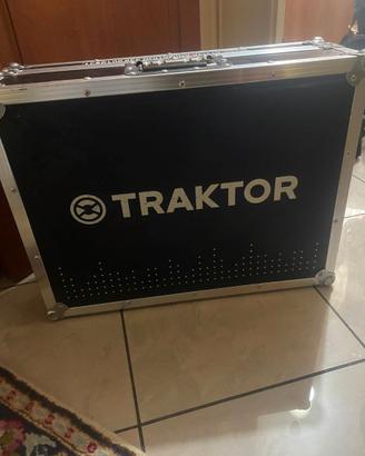 consolle Traktor Kontrol S4