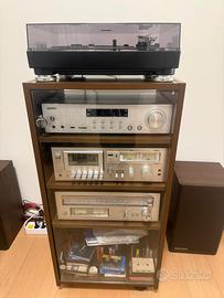 Girafischi pioneer dj con mobiletto vintage