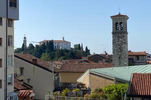 APPARTAMENTO PLURILOCALE IN CENTRO STORICO