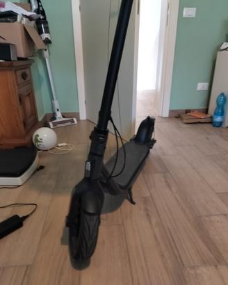 Ninebot F2 Poco Usato 