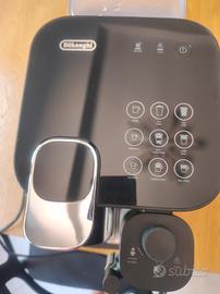 macchina da caffè automatico Nespresso de longhi.