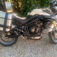 Triumph tiger 800