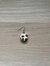 Orecchino pendente in fimo