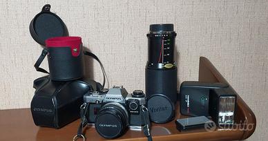 Macchina Fotografica Reflex OLIMPUS OM10 35mm