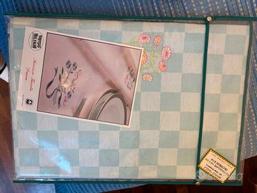 Servizio tavola 8 persone - tovaglia ricamata Dama