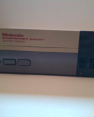 NINTENDO NES CON 3 CONTROLLER E GIOCHI
