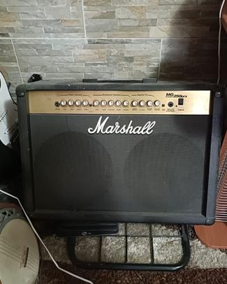 Marshall MG250DFX