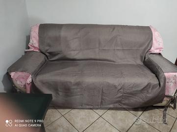 2 copri divano per divano 2 metri come nuvo - Arredamento e Casalinghi In  vendita a Latina