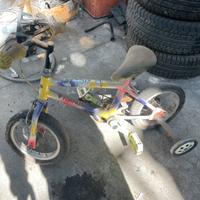 Vecchia bici da bambino Torpado