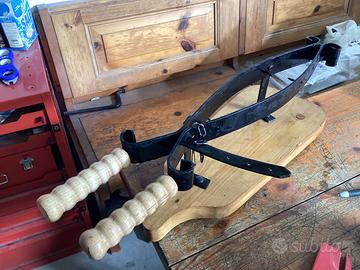 Supporto per affettare prosciutti nuovo di legno