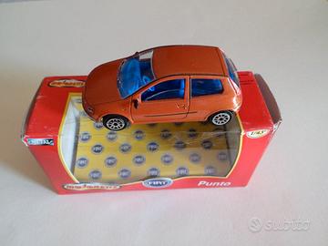 MODELLINO MAJORETTE FIAT PUNTO 2°SERIE SCALA 1:43