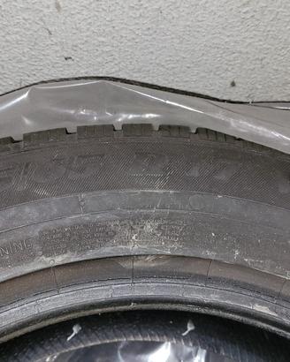 Gomme invernali 215/65 R17