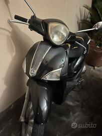 Scooter liberty 50 4 tempi