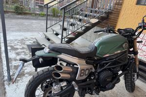 Benelli 800 trail