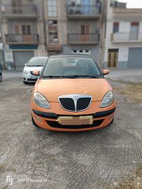 x una auto più grande 