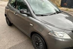 Lancia Ypsilon 1.3 multijet 95 cv accetto permute
