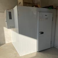 Cella Frigorifera con motore e pavimento