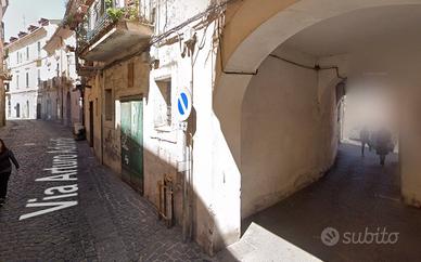 Via a. adinolfi - laboratorio di 100 mq c.a