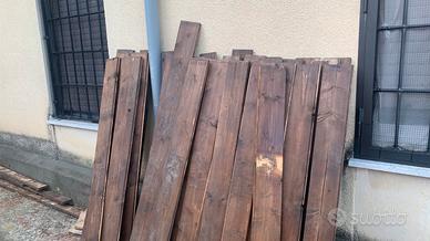 Tavole legno trattato con impregnante