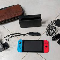 Nintendo Switch + Accessori + Case + MicroSD 128GB
