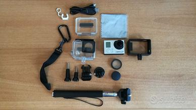 GoPro Hero 3+ Silver con accessori