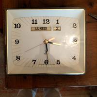 Orologio da parete anni 70 a batteria.