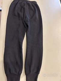 Pantaloni tuta