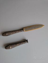tagliacarte e timbro ceralacca