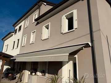 Tenda da sole motorizzata