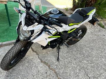 Moto Kawasaki