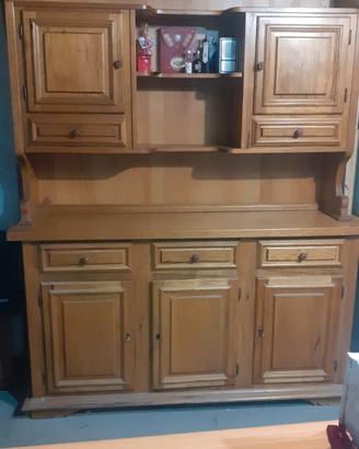 credenza in arte povera