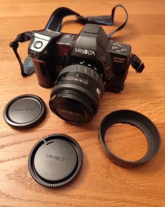 Fotocamera Minolta Dynax 8000i con zoom 35-105