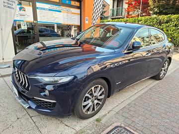 Maserati Levante 3.0 V6 250cv GRAN LUSSO