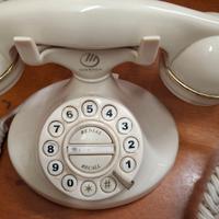3 telefoni fissi
