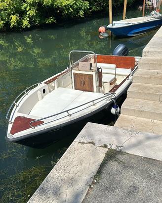 Barca open 6,5 metri con motore