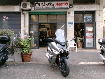 Honda Forza 750
