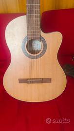 chitarra classica preamplificata.admira lena ec