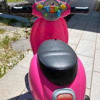Vespa rosa chicco
